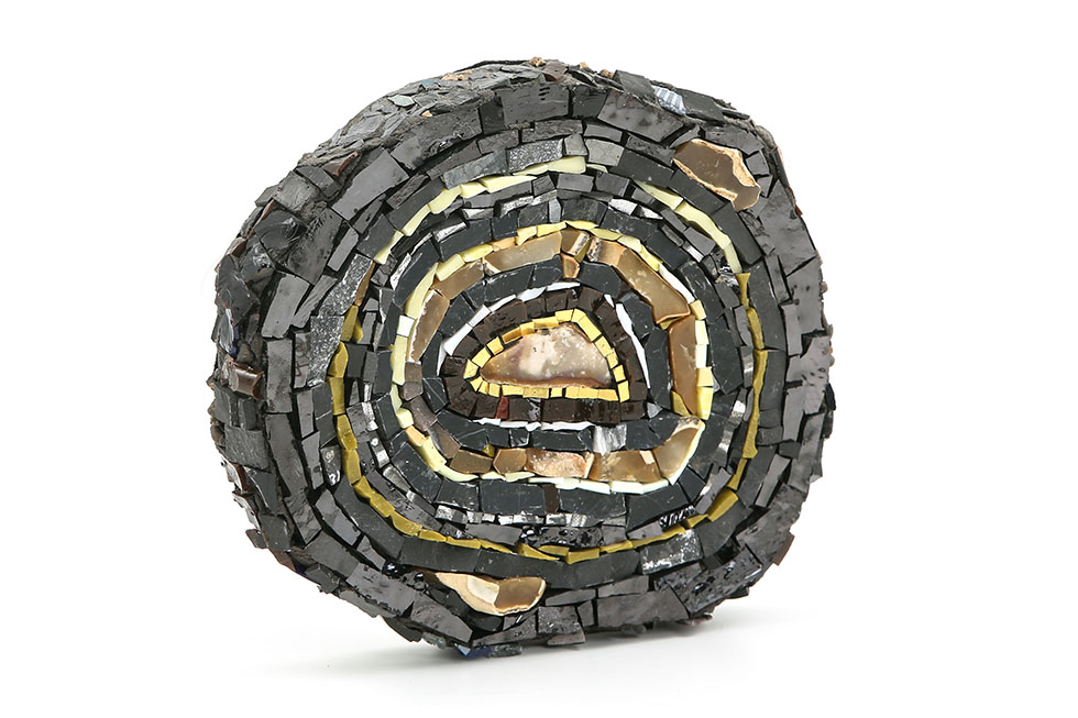 mosaïque inspirée d'une coupe de pierre semi-précieuse