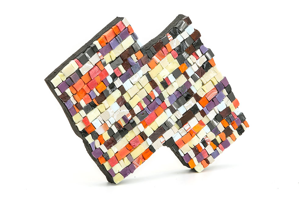 Interprétation d’un tissu africain en mosaïque de verre, atelier emaaa